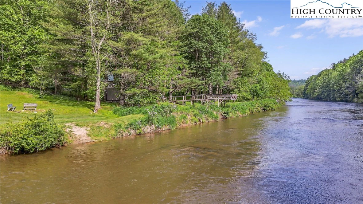 Image number 13 for the current listing