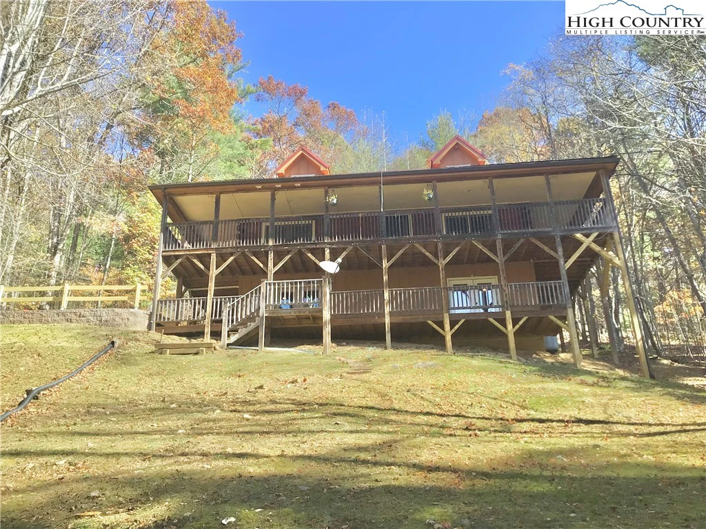 Image number 11 for the current listing