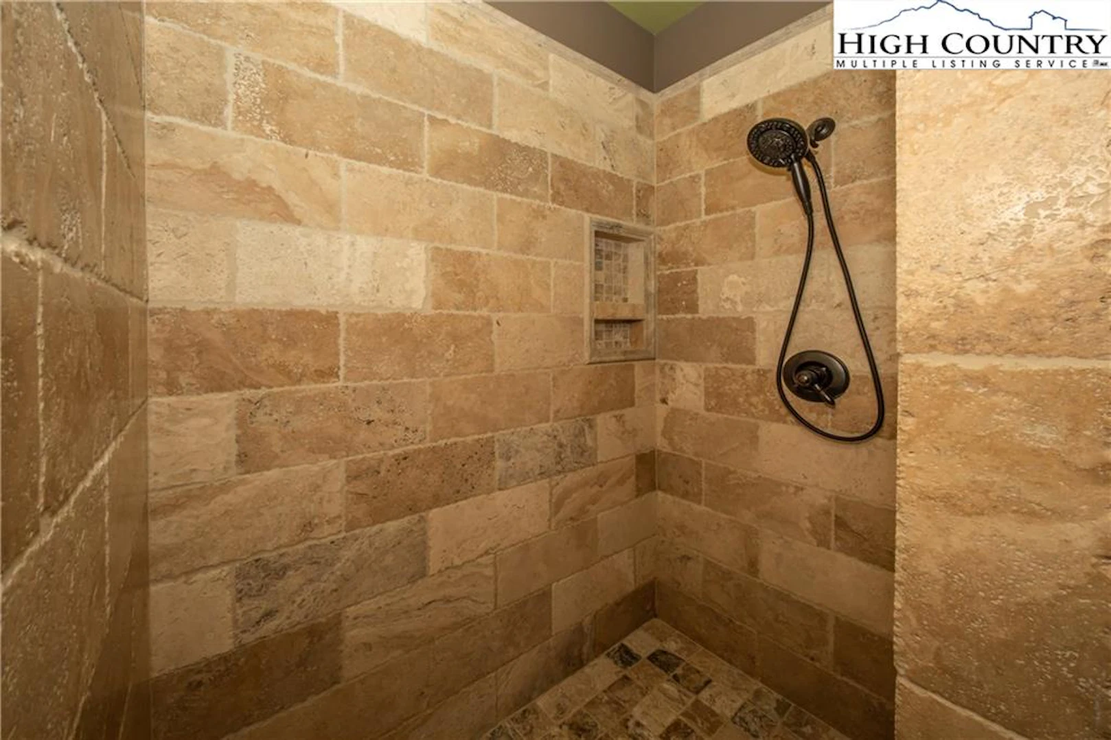 Image number 3 for the current listing