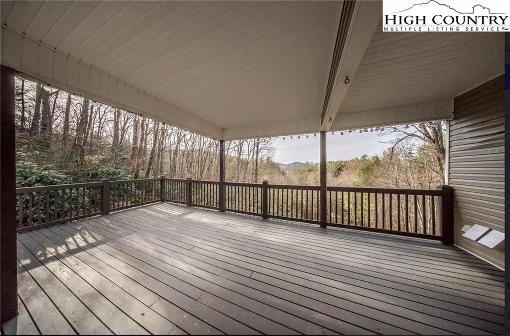 Image number 18 for the current listing