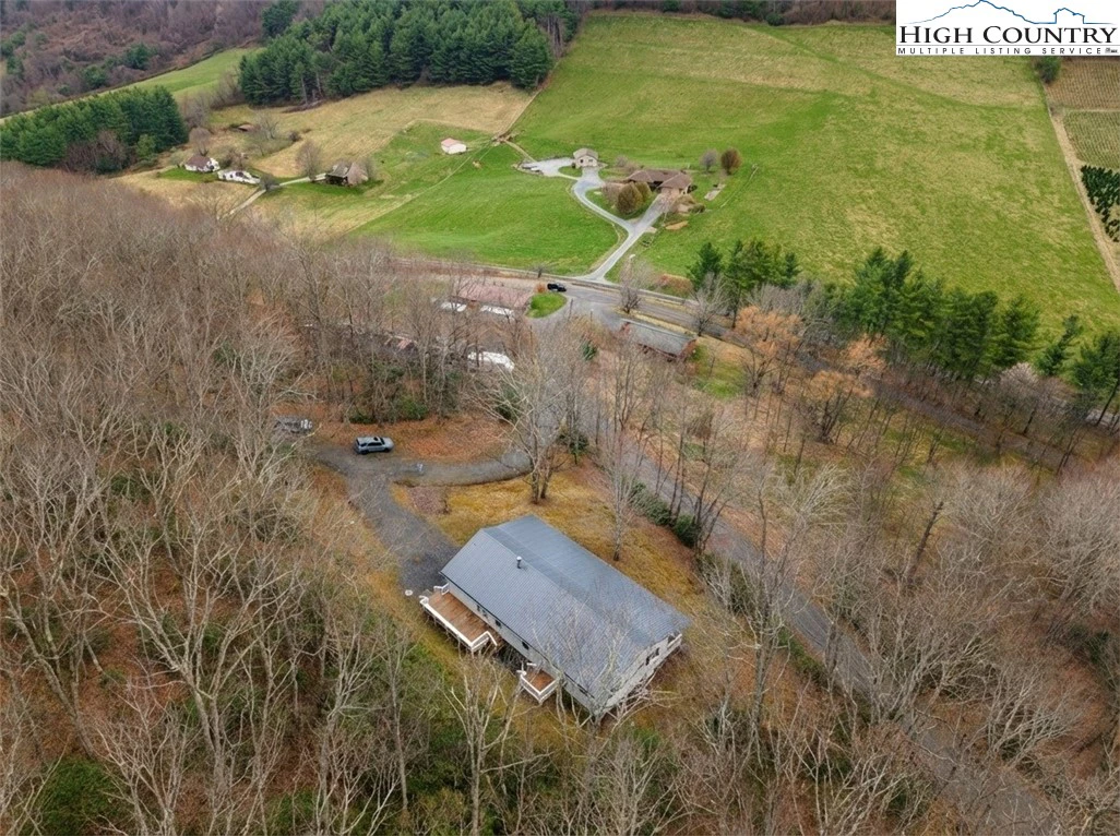 Image number 21 for the current listing