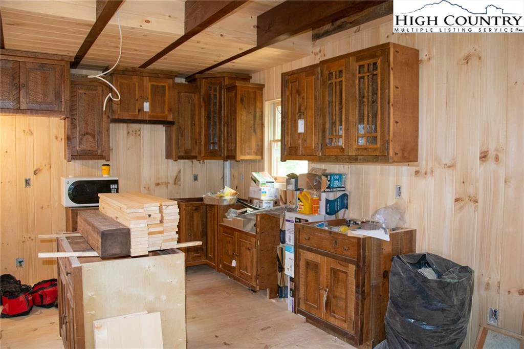 Image number 12 for the current listing