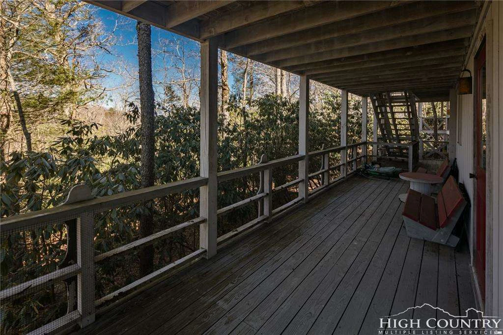 Image number 22 for the current listing