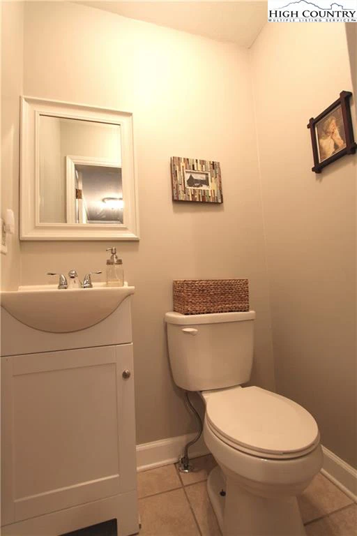 Image number 10 for the current listing