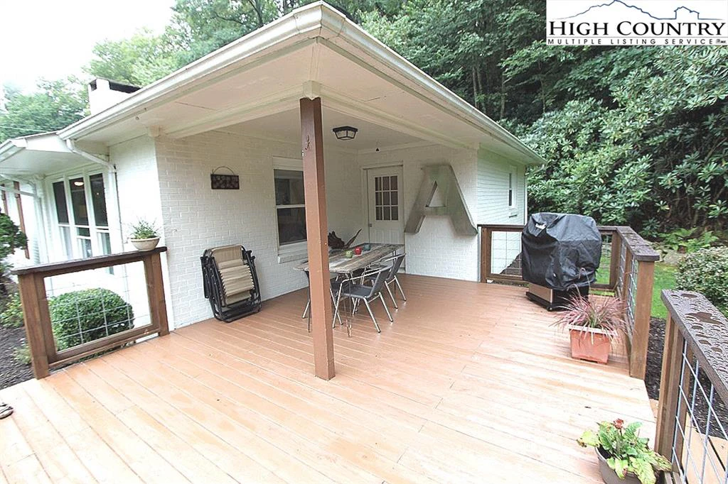 Image number 6 for the current listing