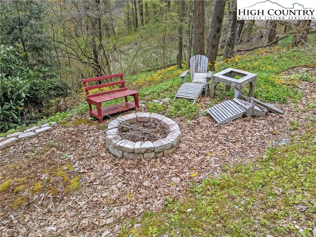 Image number 3 for the current listing