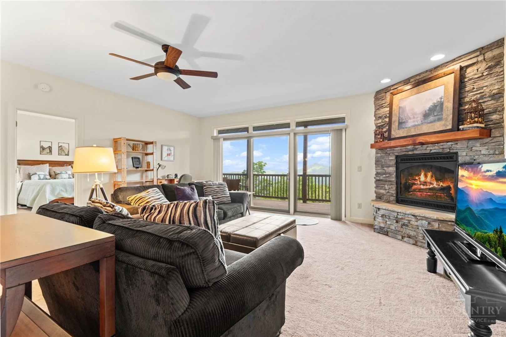 Image number 6 for the current listing