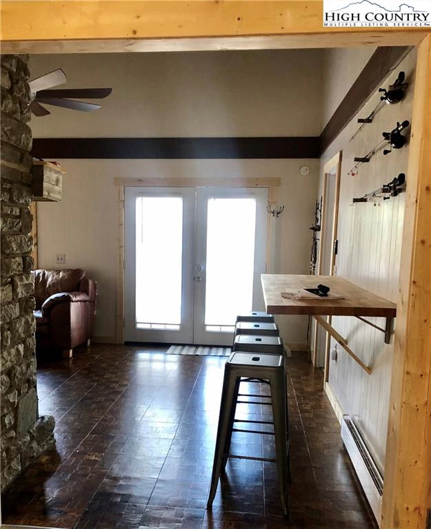 Image number 5 for the current listing