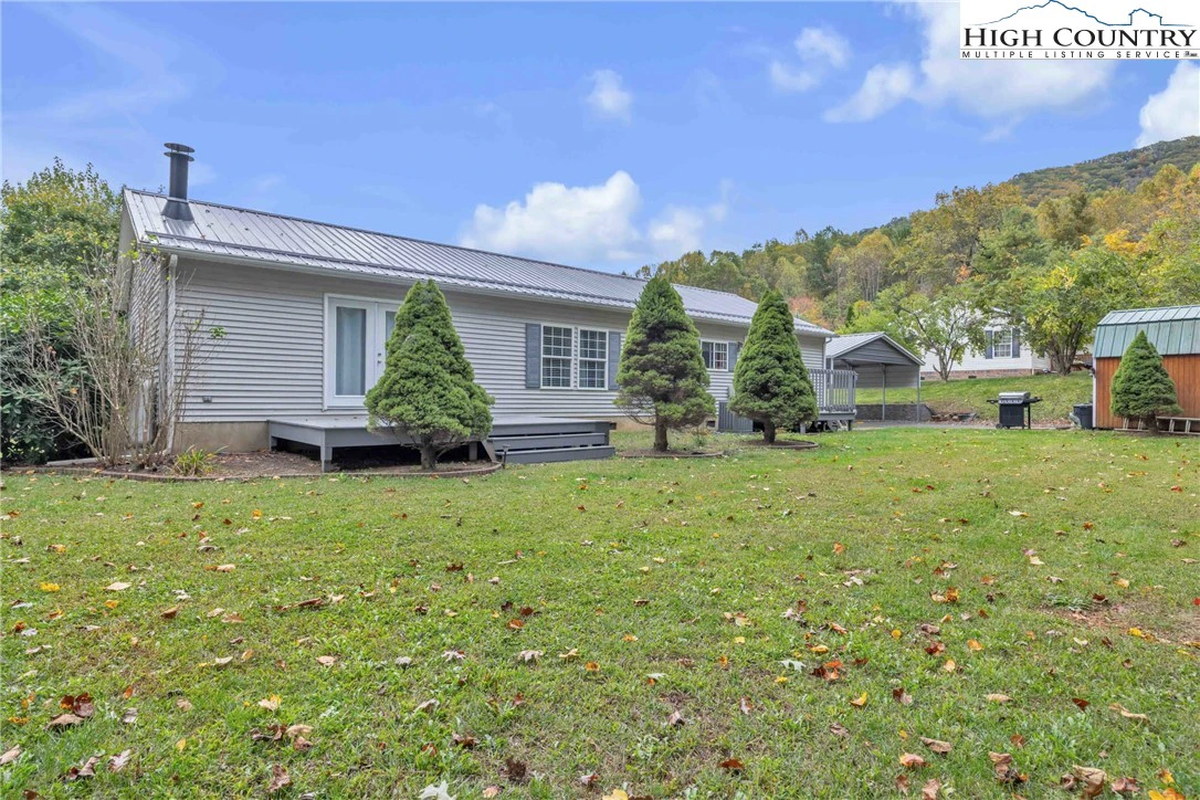 Image number 15 for the current listing