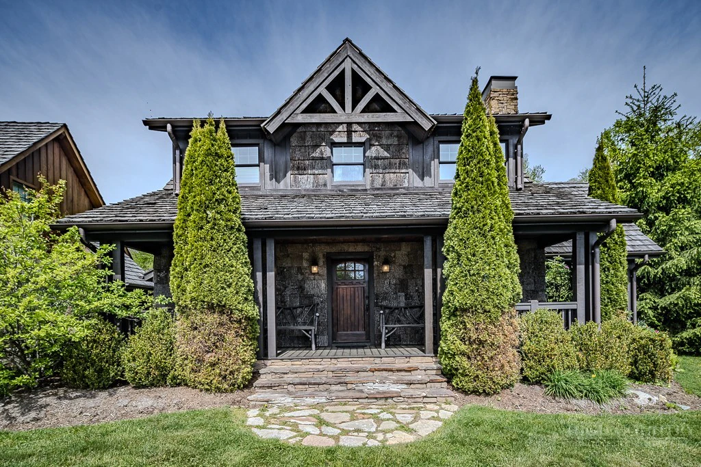 Image number 10 for the current listing