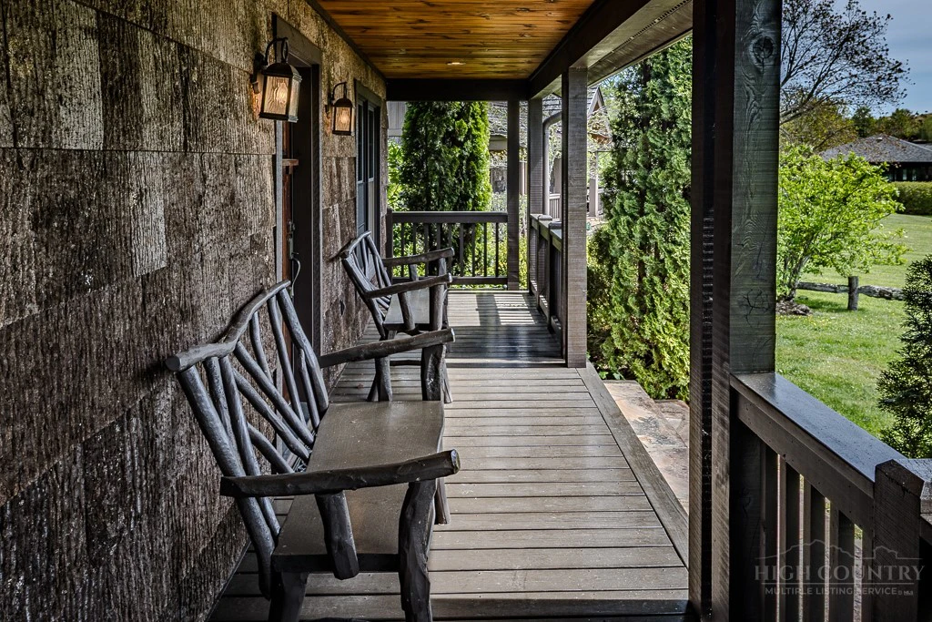 Image number 11 for the current listing