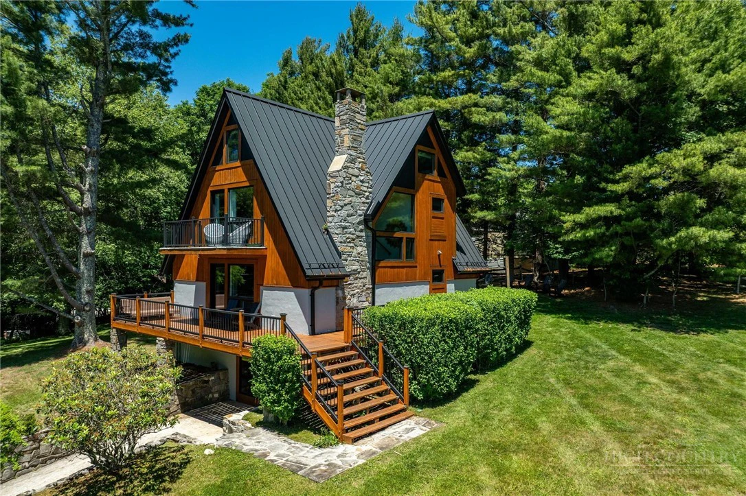Image number 13 for the current listing