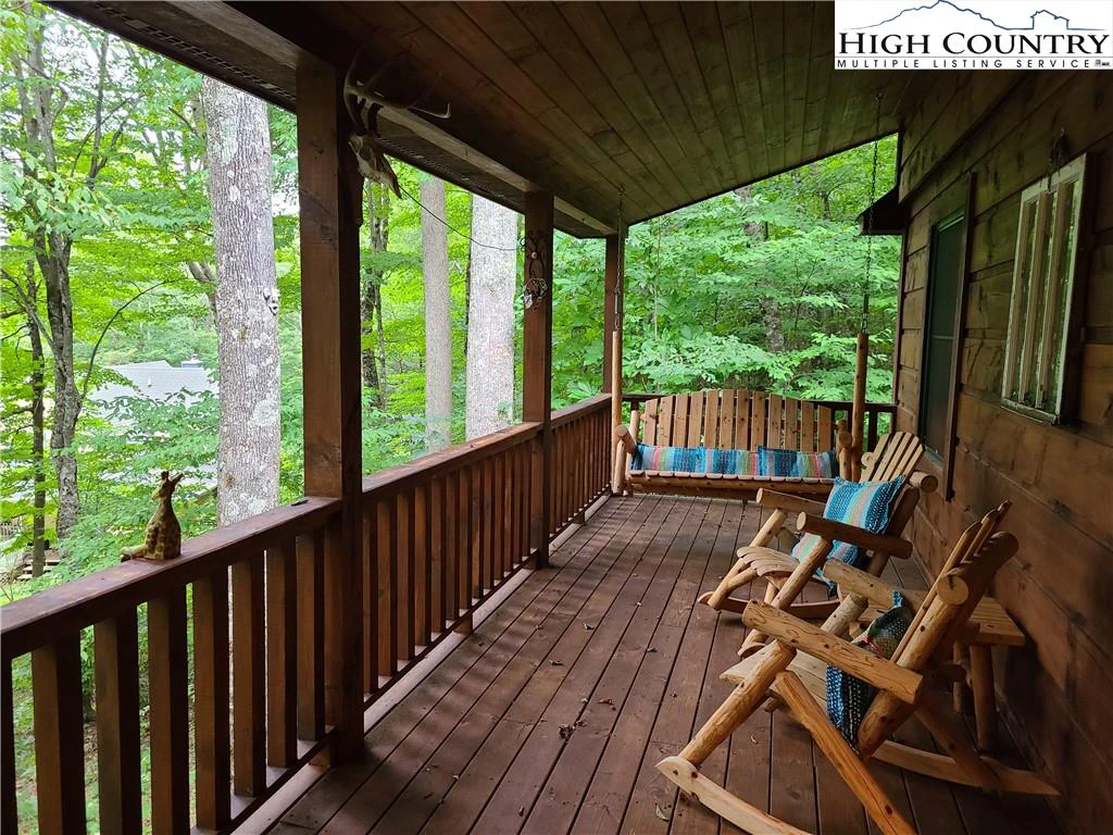 Image number 4 for the current listing