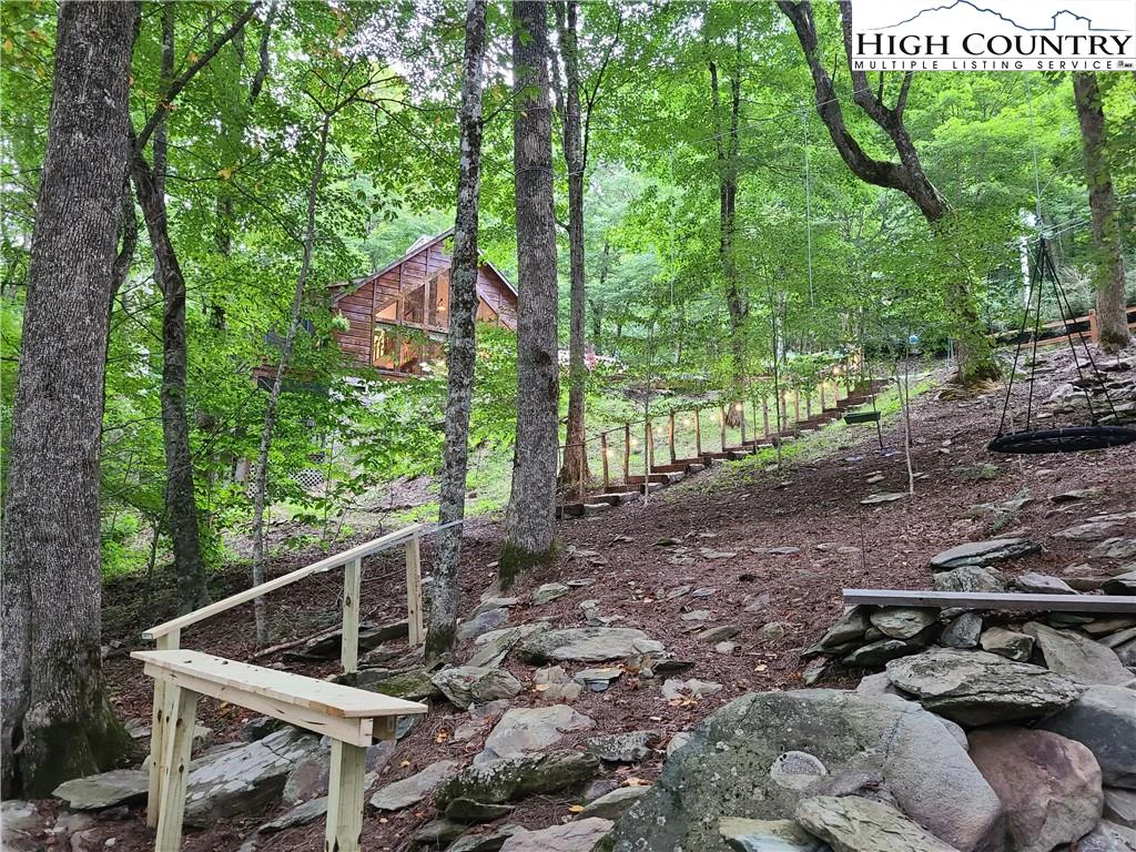 Image number 2 for the current listing