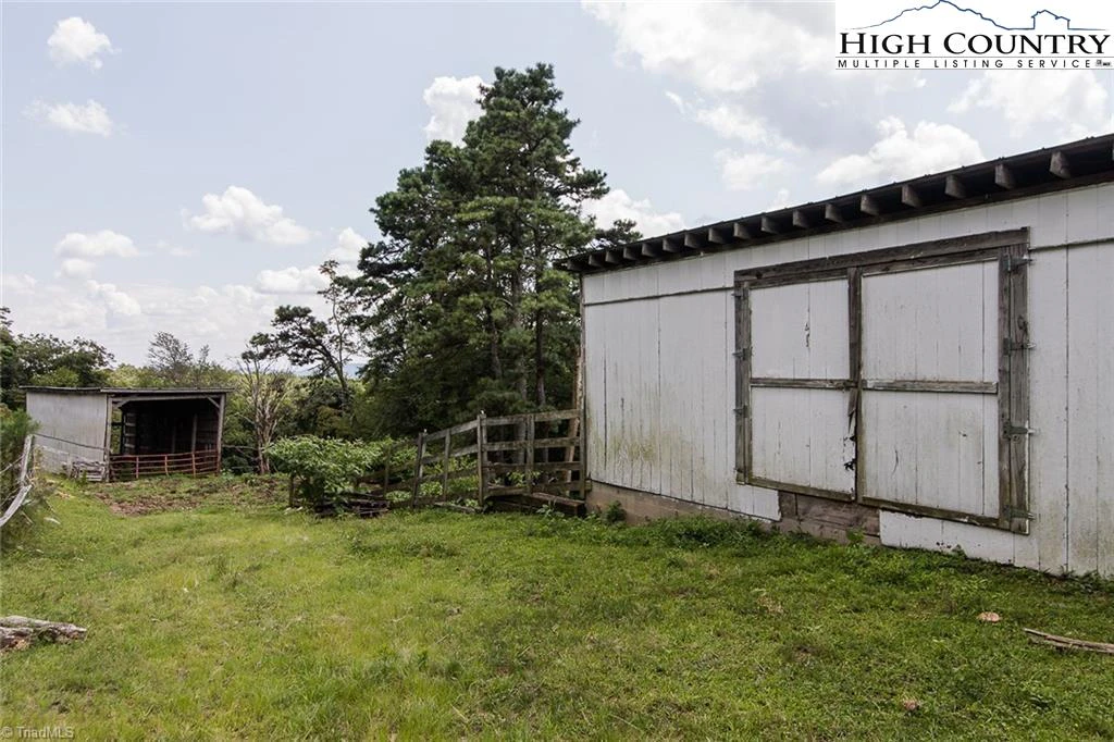 Image number 3 for the current listing