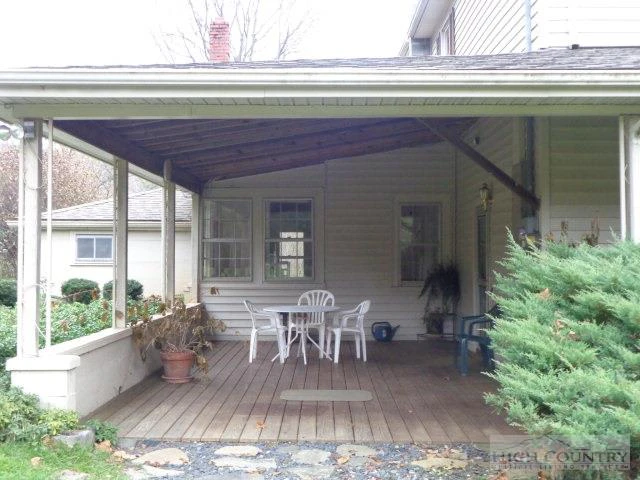 Image number 5 for the current listing