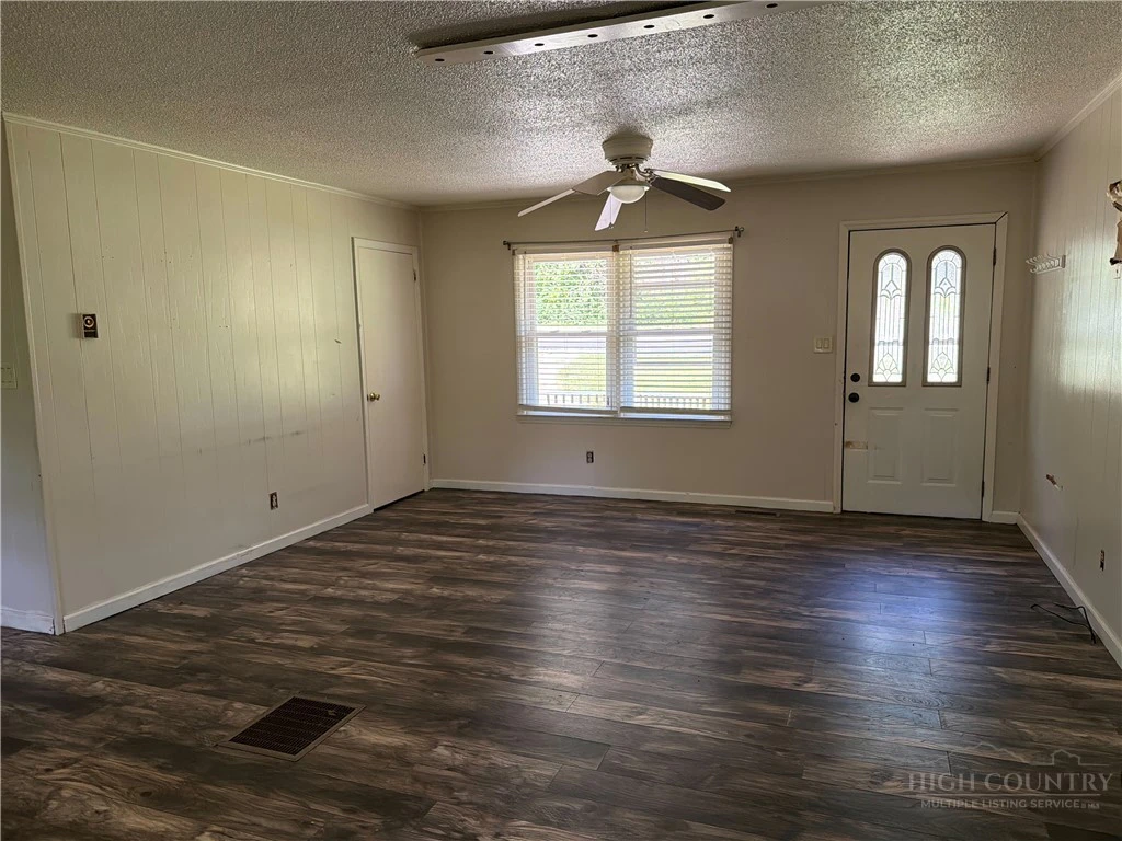 Image number 5 for the current listing