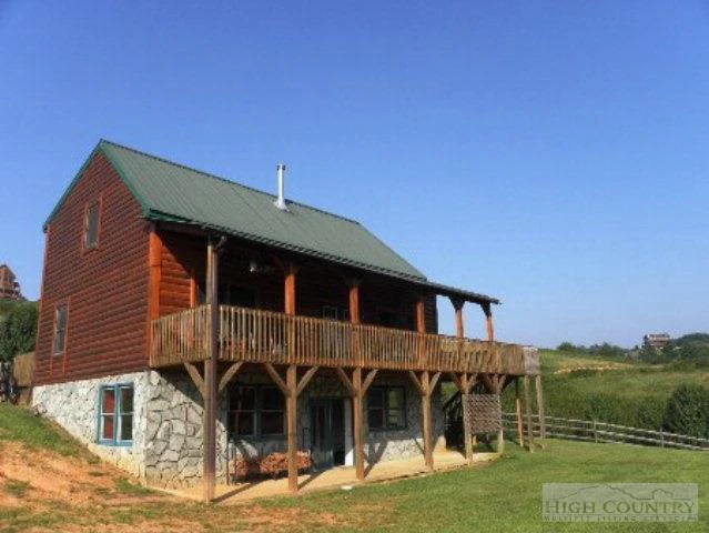 Image number 1 for the current listing