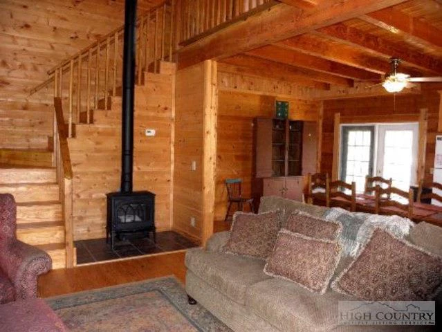 Image number 12 for the current listing