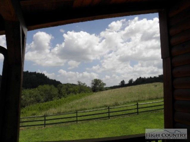 Image number 6 for the current listing