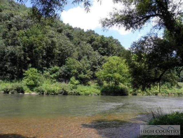 Image number 15 for the current listing