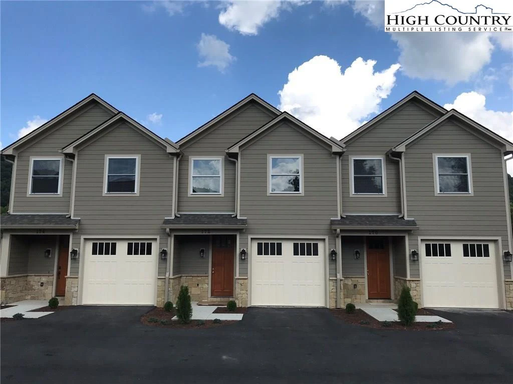 Image number 1 for the current listing