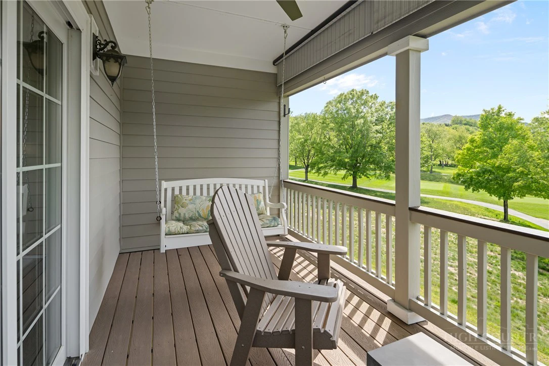 Image number 13 for the current listing