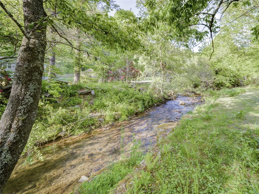 Image number 3 for the current listing