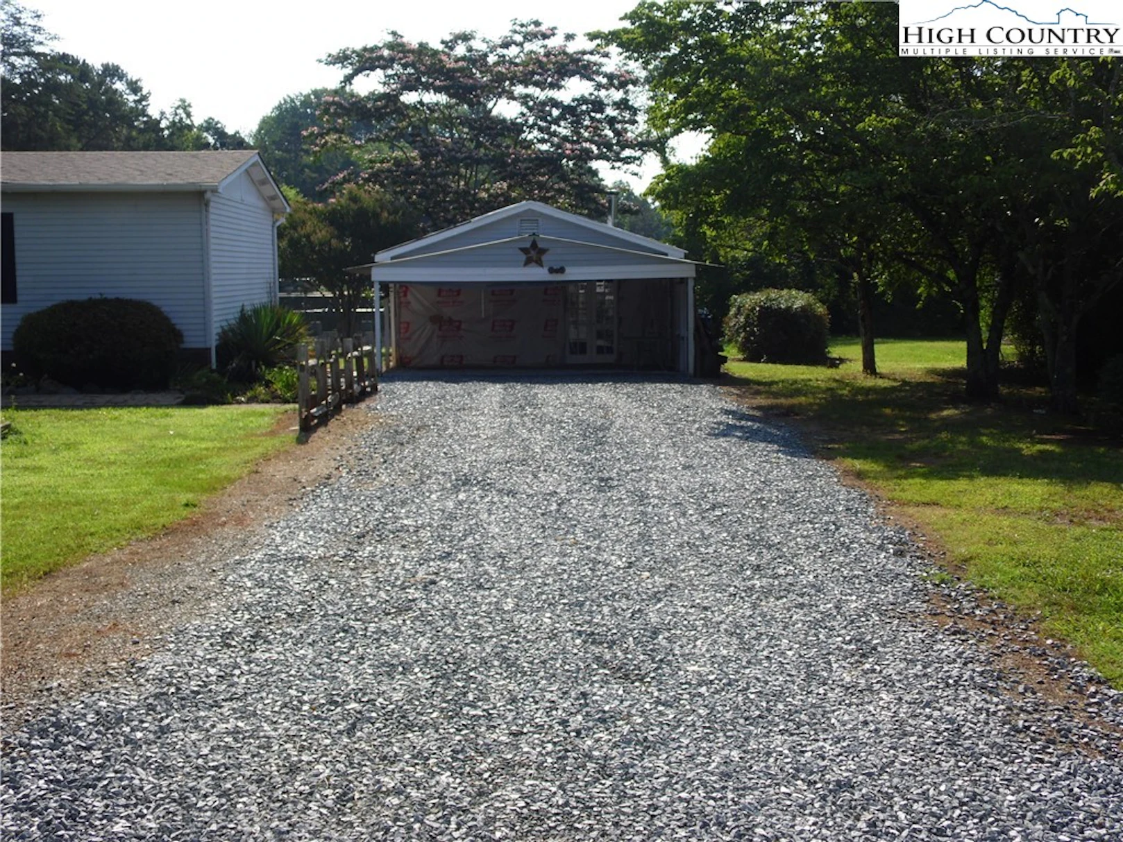 Image number 3 for the current listing