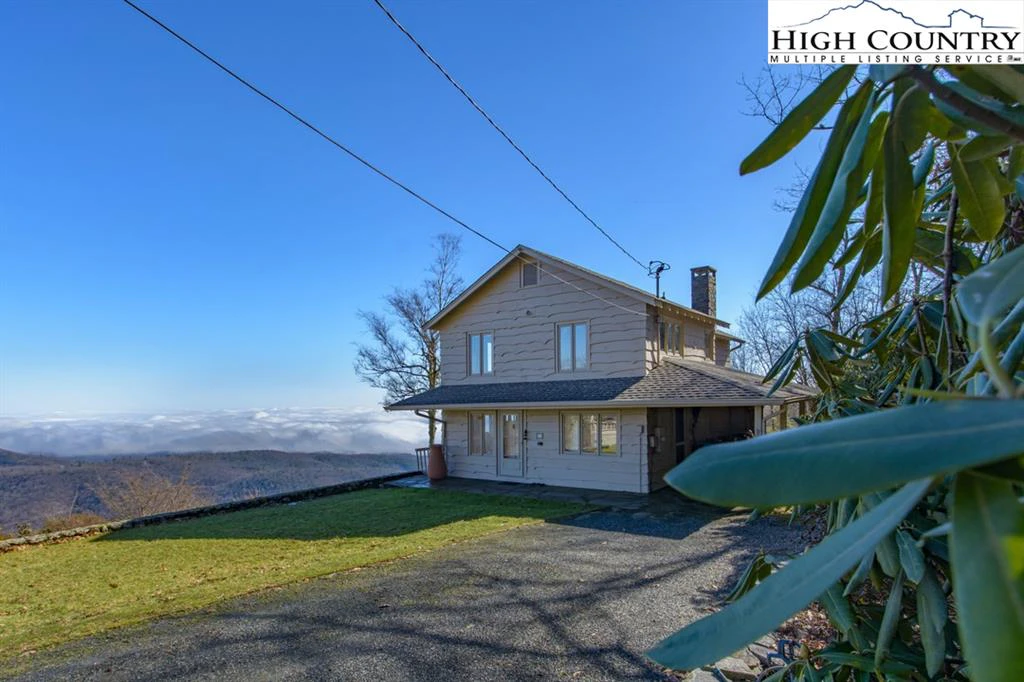 Image number 9 for the current listing