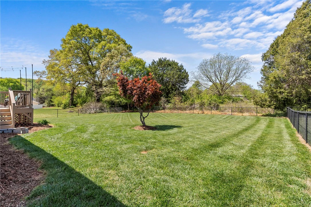 Image number 8 for the current listing