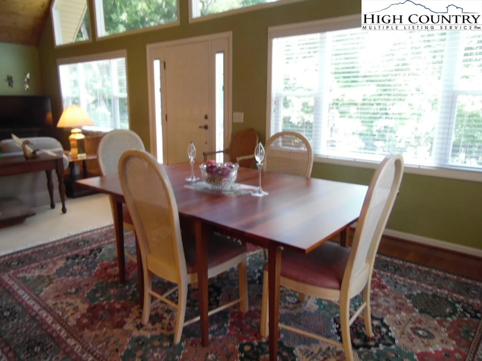 Image number 20 for the current listing