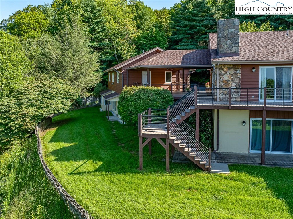 Image number 18 for the current listing