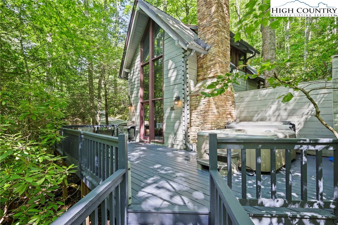 Image number 13 for the current listing