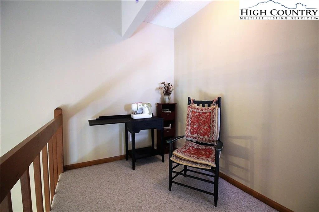 Image number 12 for the current listing