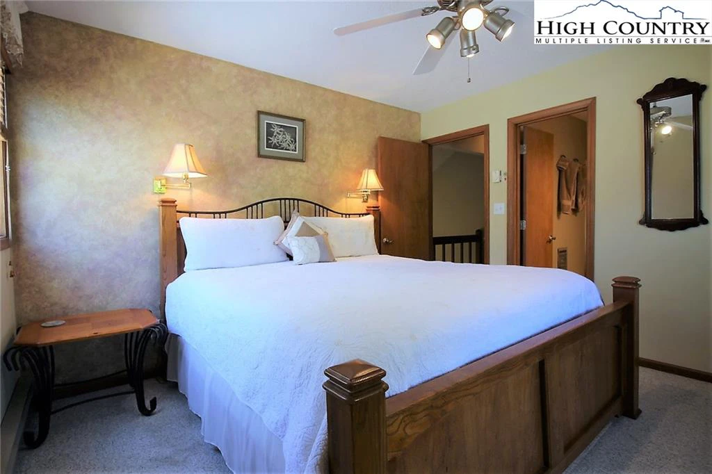 Image number 10 for the current listing