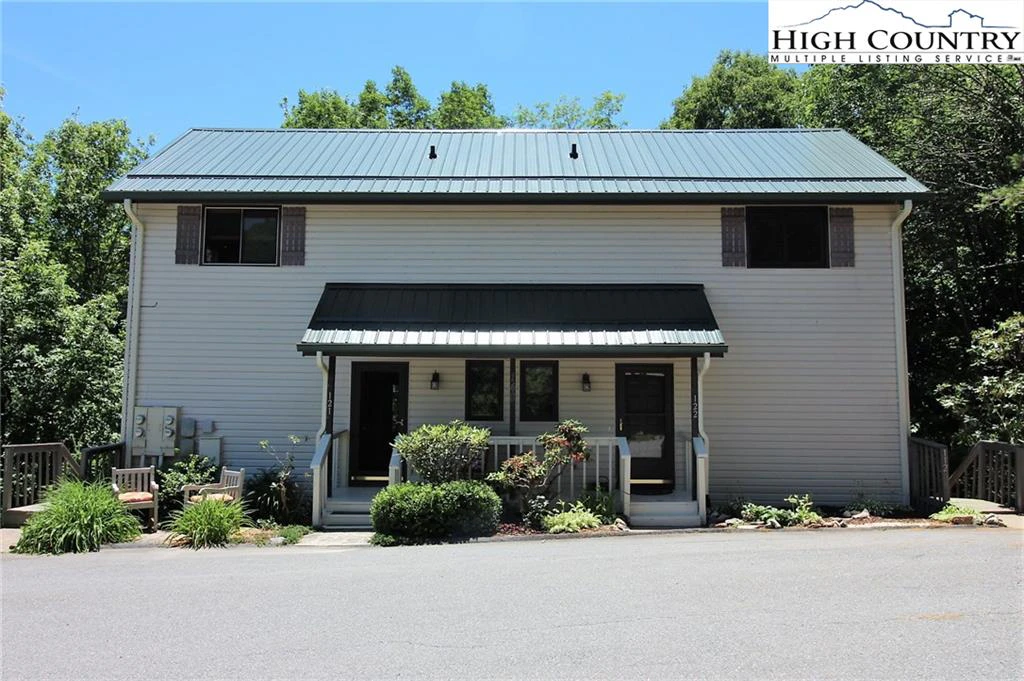 Image number 3 for the current listing