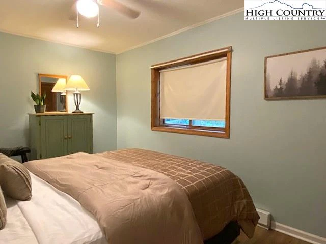 Image number 6 for the current listing