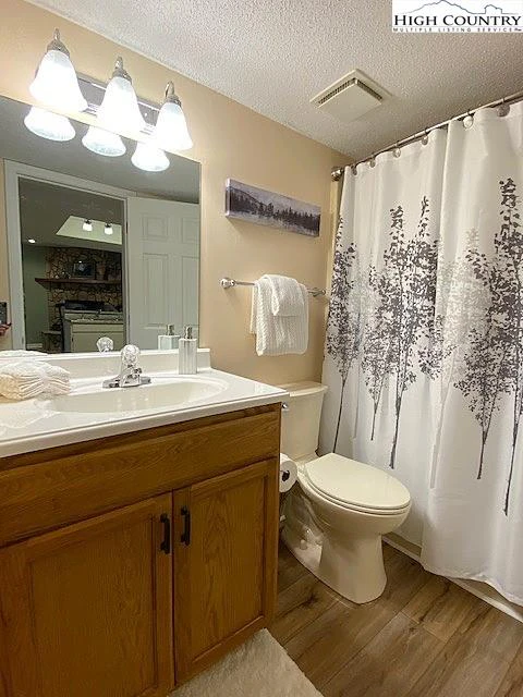 Image number 7 for the current listing