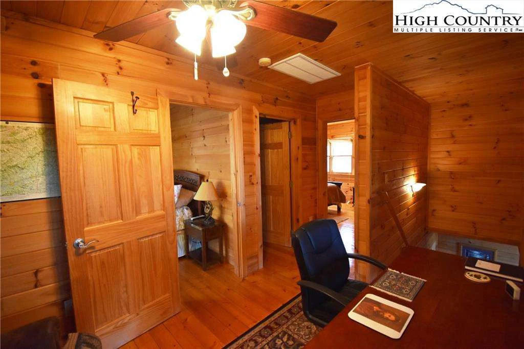 Image number 12 for the current listing
