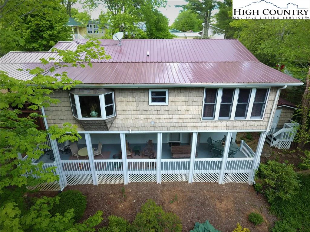Image number 1 for the current listing