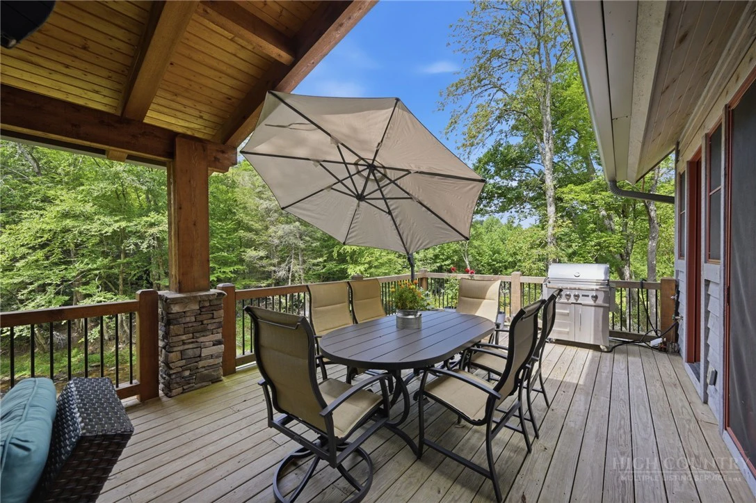 Image number 21 for the current listing
