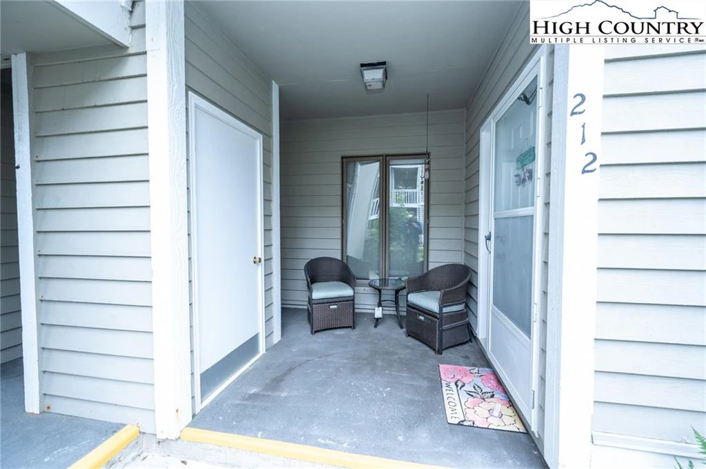 Image number 6 for the current listing
