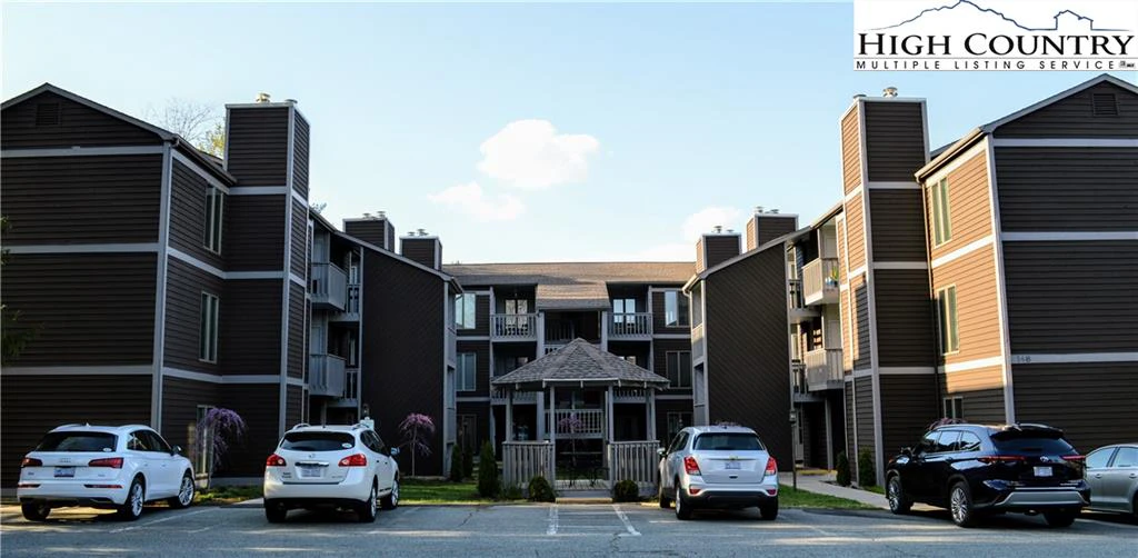 Image number 1 for the current listing