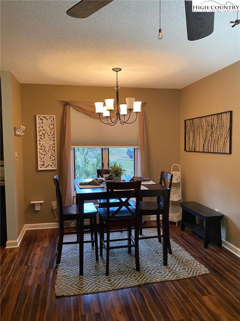 Image number 20 for the current listing