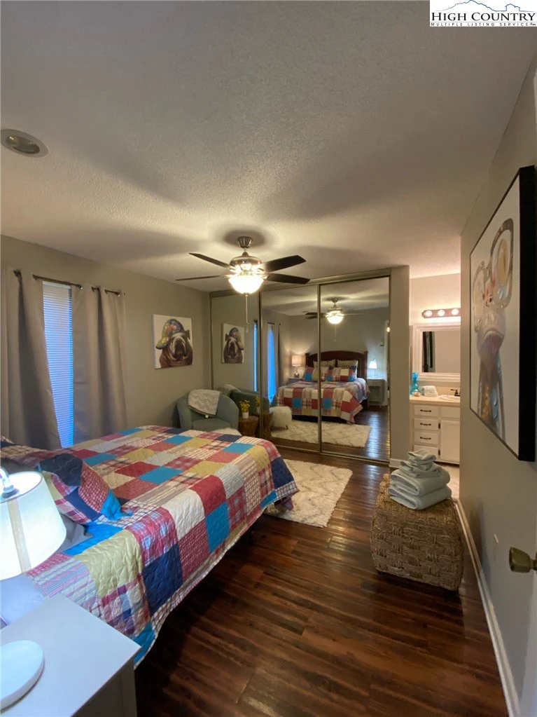 Image number 10 for the current listing