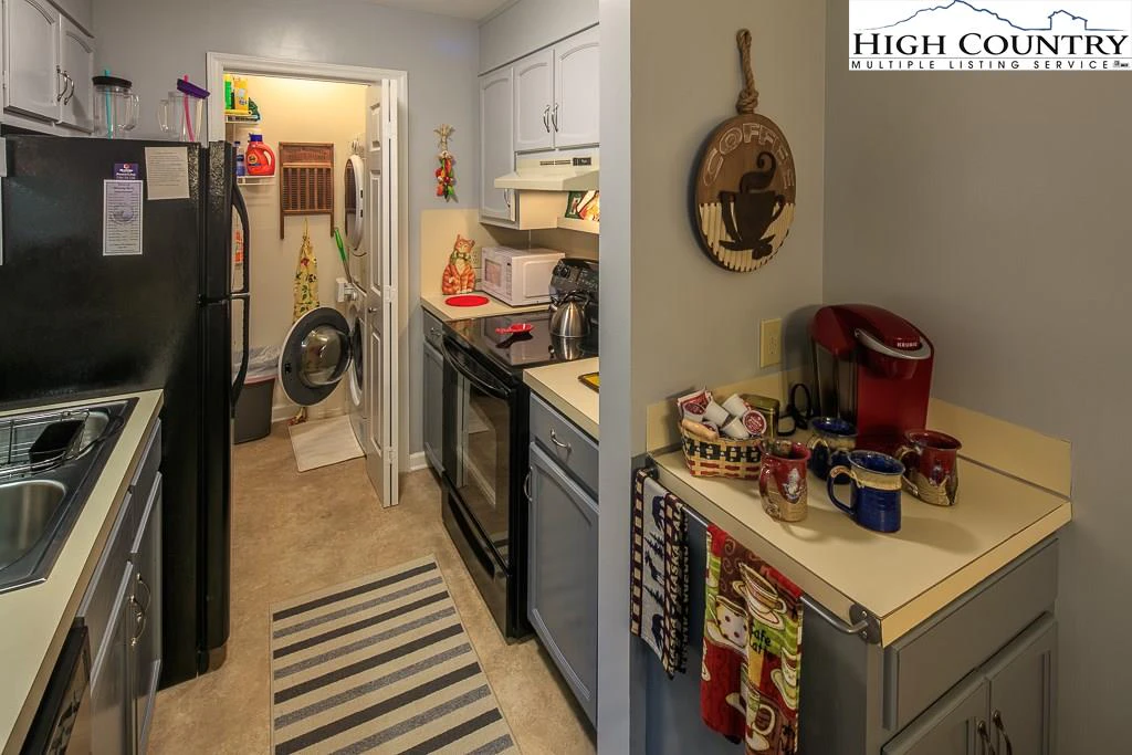 Image number 2 for the current listing