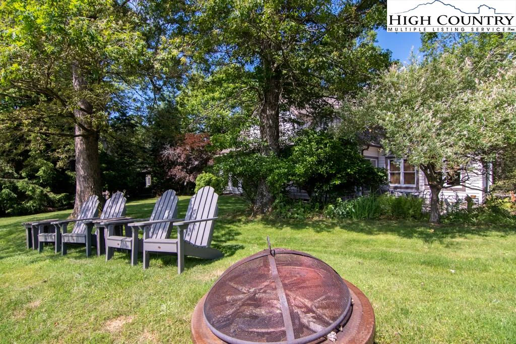 Image number 15 for the current listing