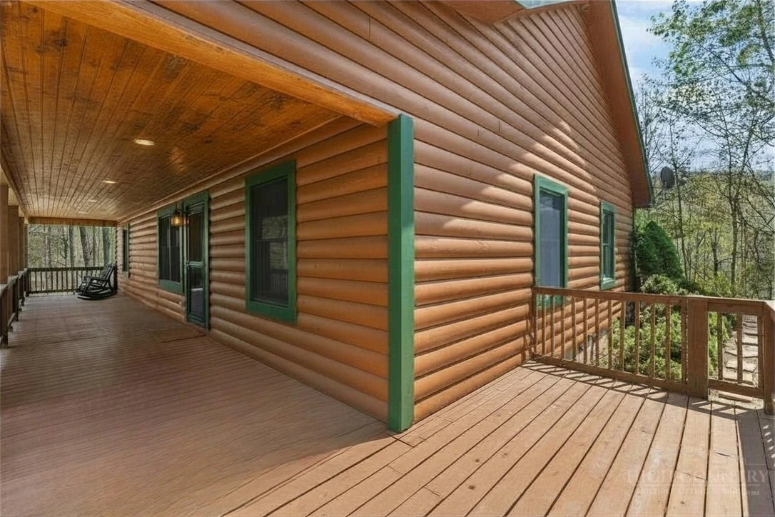 Image number 21 for the current listing