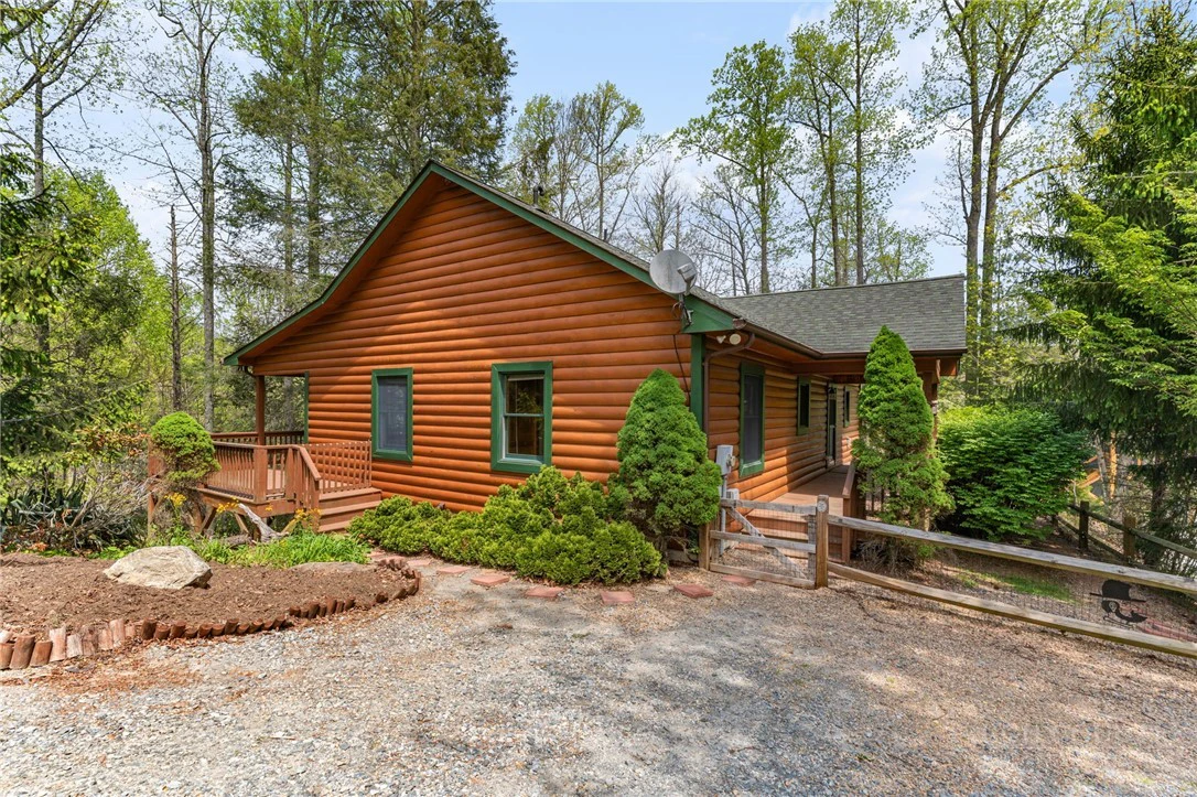Image number 1 for the current listing